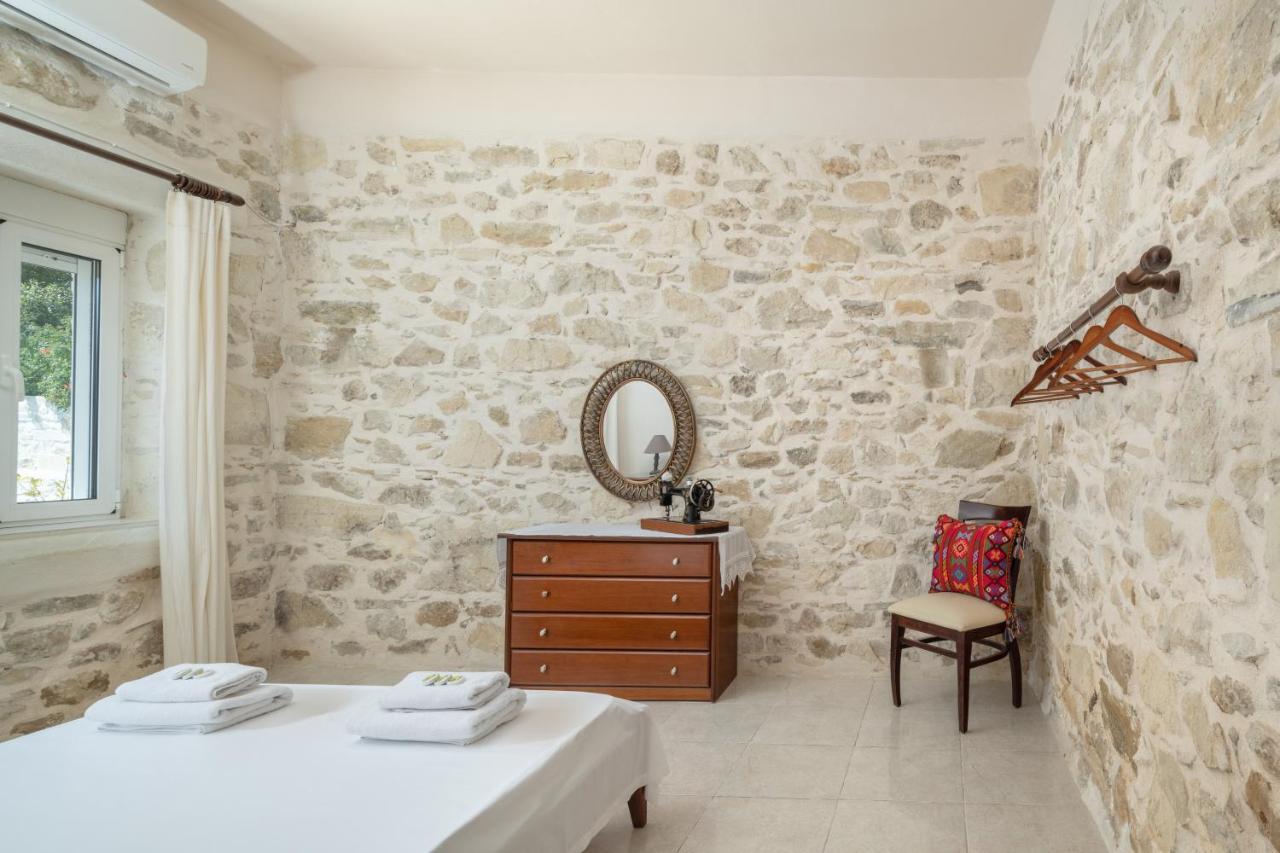 Zeus Traditional House Mitropolis  外观 照片