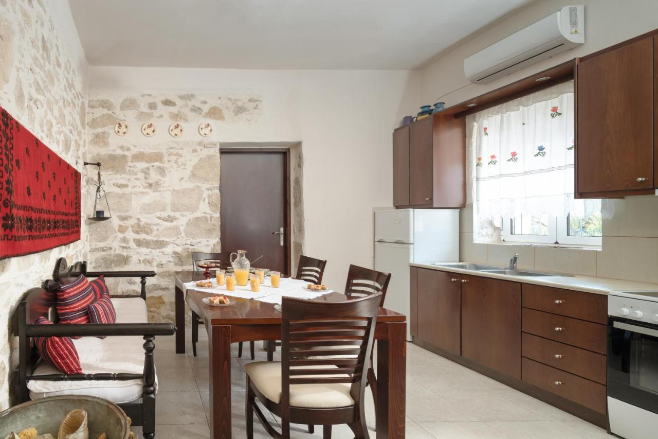 Zeus Traditional House Mitropolis  外观 照片
