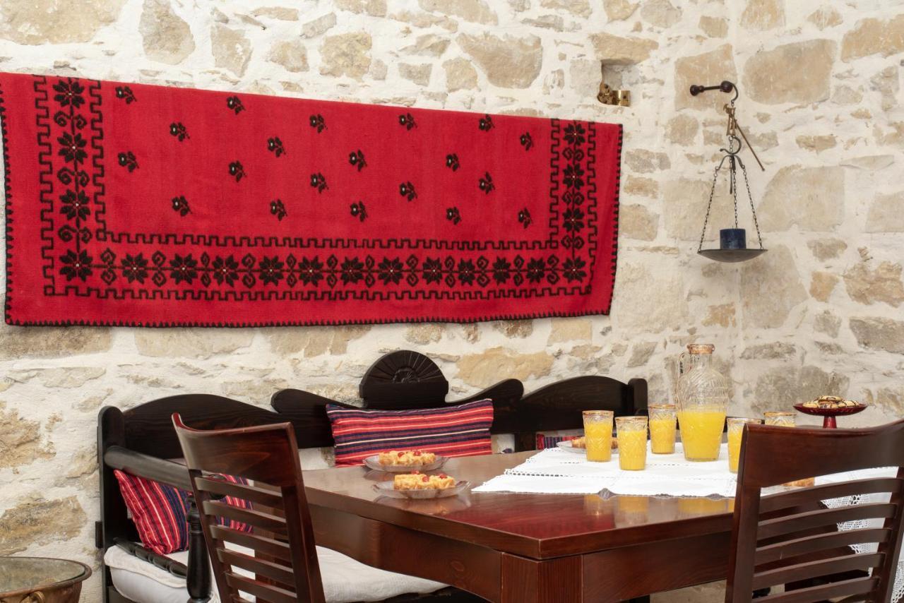 Zeus Traditional House Mitropolis  外观 照片